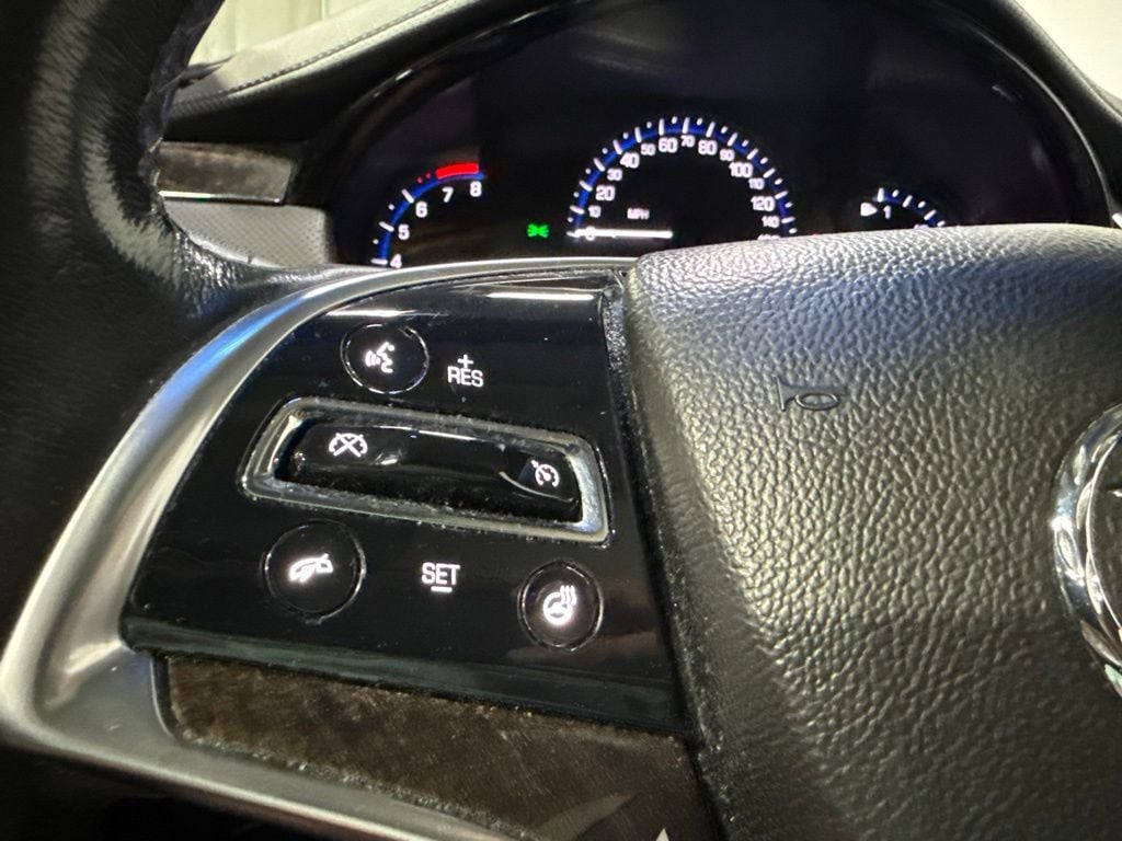 2013 Cadillac XTS 4dr Sedan Luxury FWD - 23075072 - 13