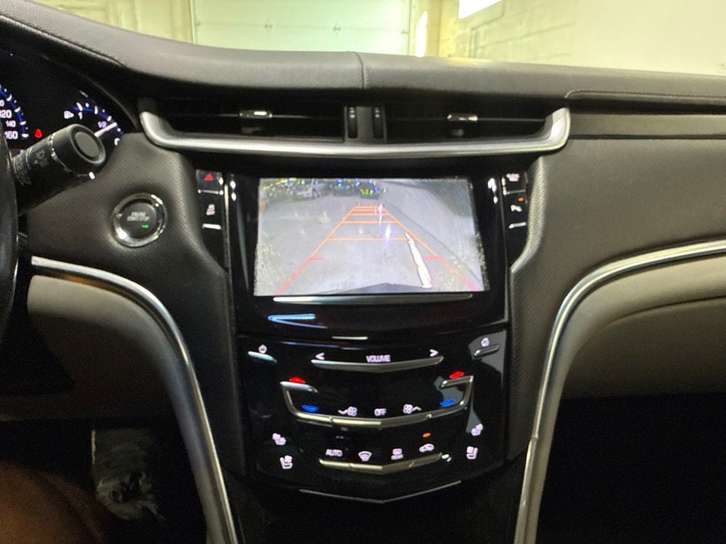 2013 Cadillac XTS 4dr Sedan Luxury FWD - 23075072 - 15