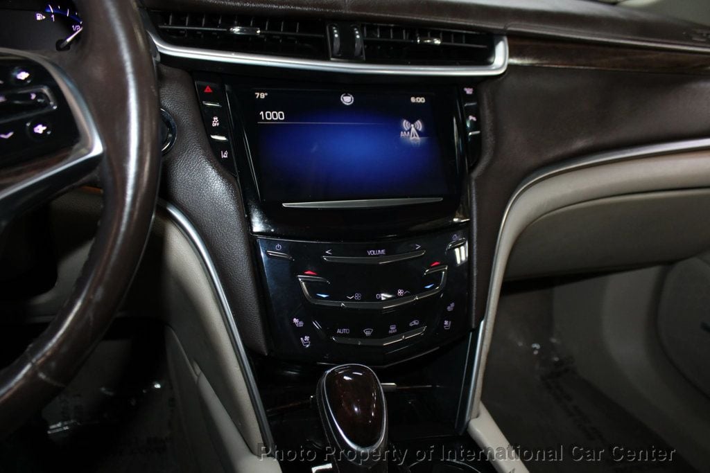 2013 Cadillac XTS Luxury photo 12