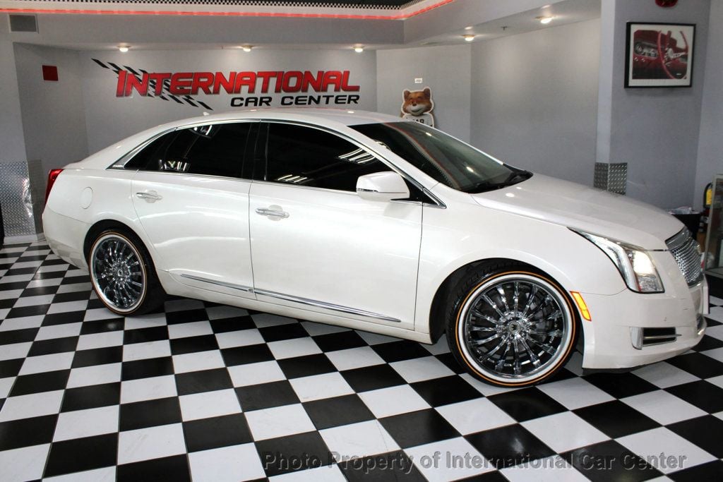 2013 Cadillac XTS Luxury photo 2