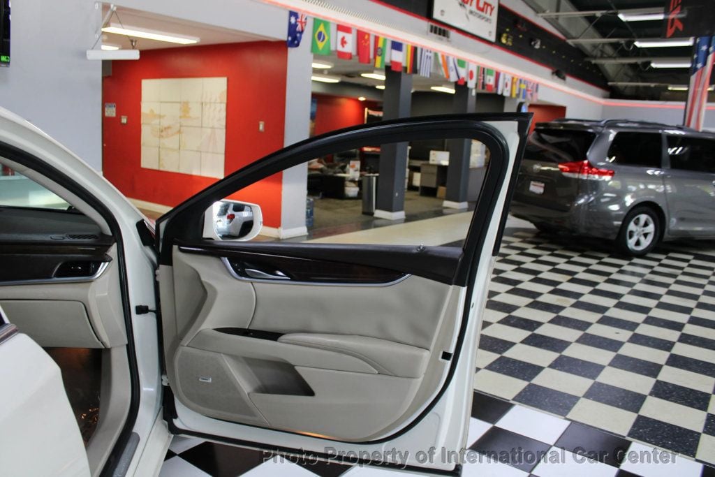 2013 Cadillac XTS Luxury photo 28