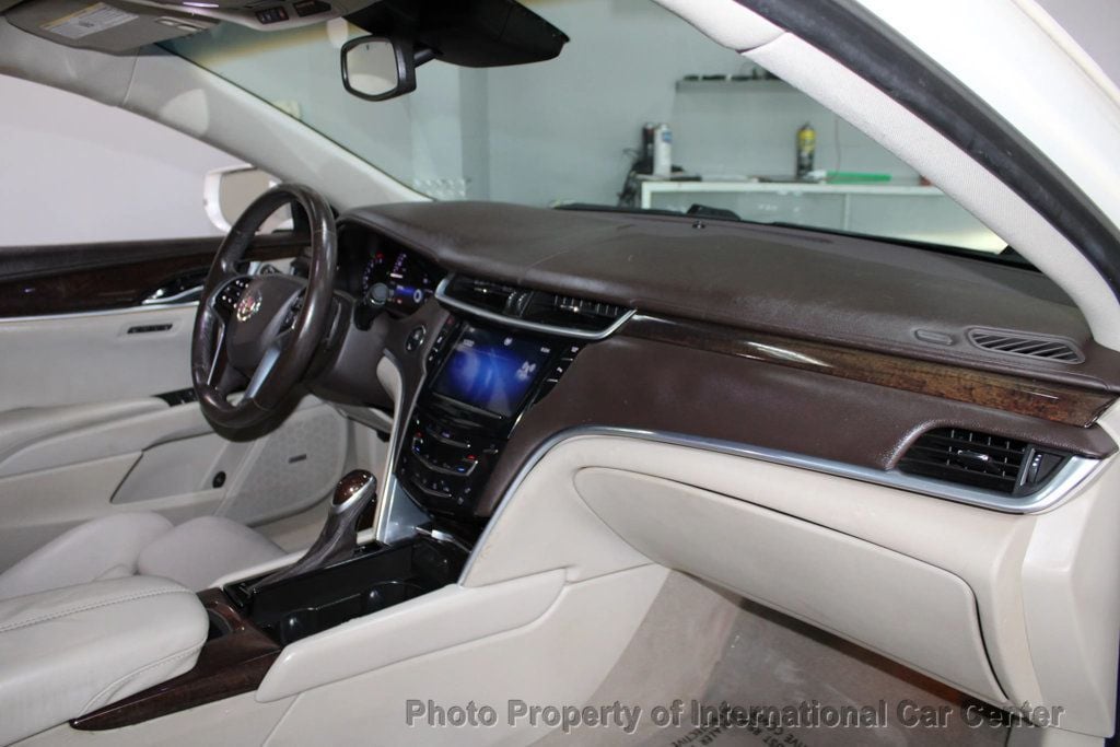 2013 Cadillac XTS Luxury photo 32