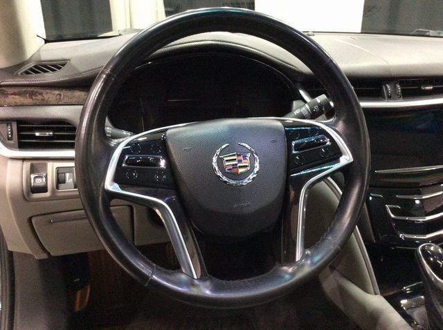 2013 Cadillac XTS 4dr Sedan Luxury FWD - 22951396 - 11