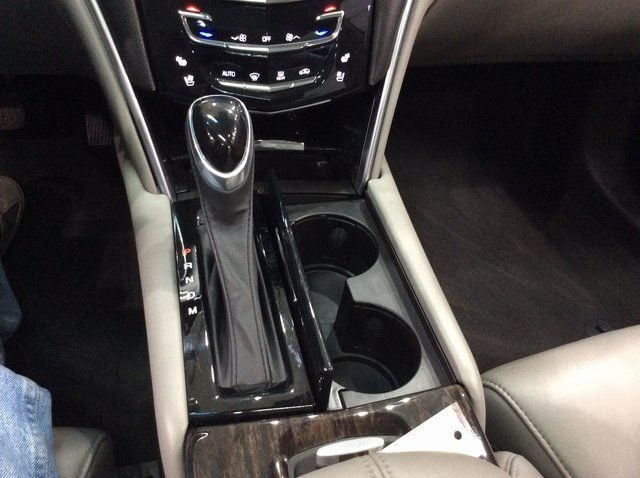 2013 Cadillac XTS 4dr Sedan Luxury FWD - 22951396 - 17