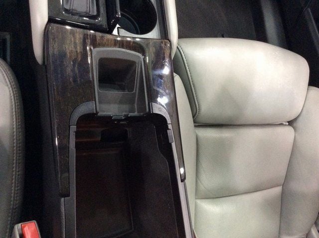 2013 Cadillac XTS 4dr Sedan Luxury FWD - 22951396 - 18