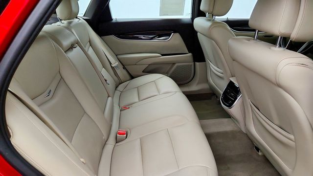 2013 Cadillac XTS 4dr Sedan Luxury FWD - 23033696 - 22