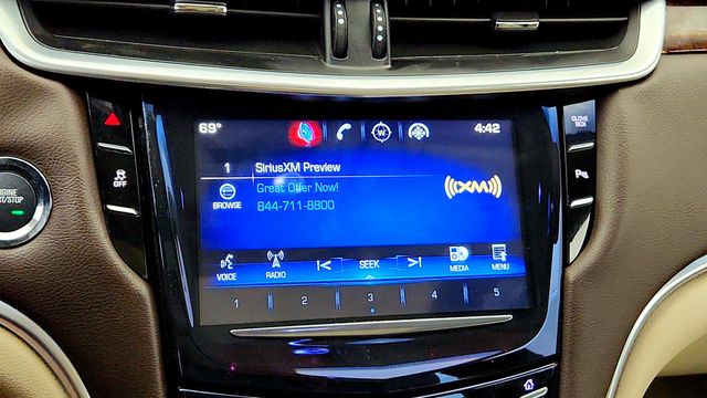 2013 Cadillac XTS 4dr Sedan Luxury w/ UltraView Power Sunroof - 23033696 - 18
