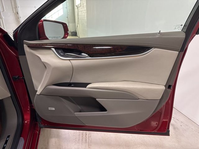 2013 Cadillac XTS 4dr Sedan Platinum AWD - 22971325 - 47