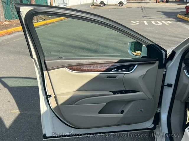 2013 Cadillac XTS 4dr Sedan Premium AWD - 22962455 - 13