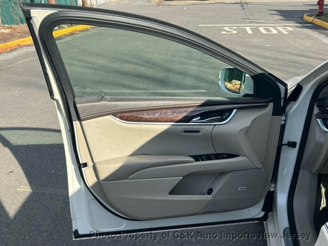 2013 Cadillac XTS 4dr Sedan Premium AWD - 22962455 - 14