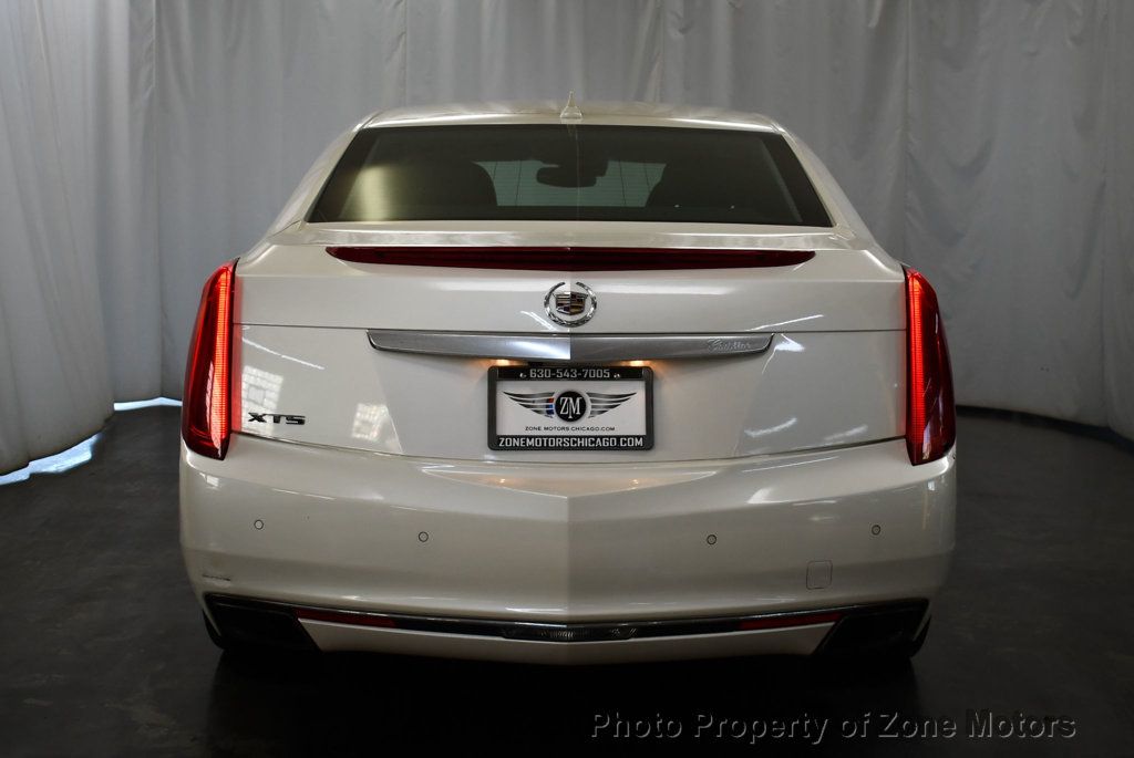 2013 Cadillac XTS Premium photo 10