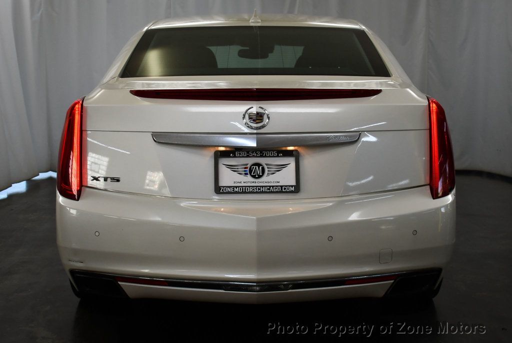 2013 Cadillac XTS Premium photo 11