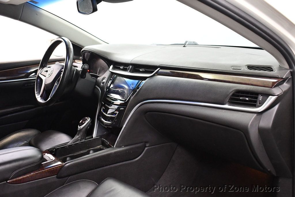 2013 Cadillac XTS Premium photo 12