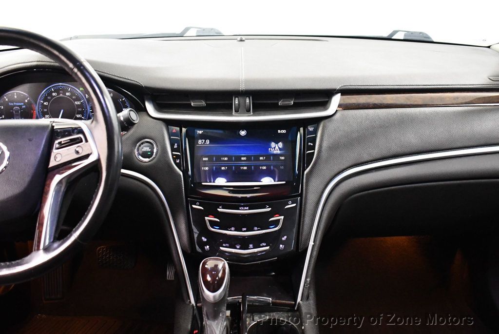 2013 Cadillac XTS Premium photo 23