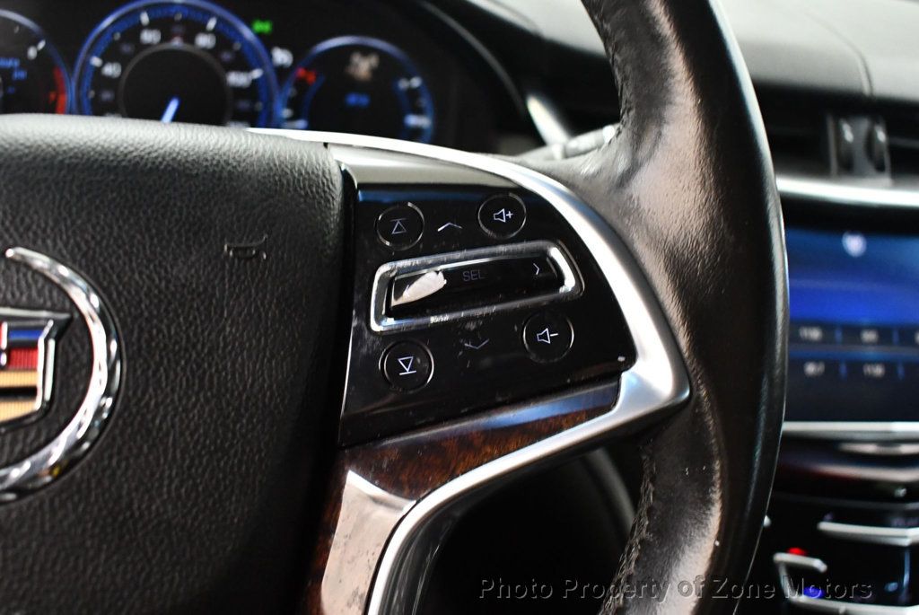2013 Cadillac XTS Premium photo 32