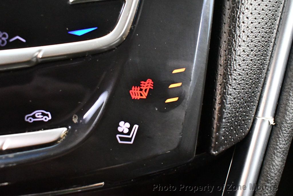 2013 Cadillac XTS Premium photo 41