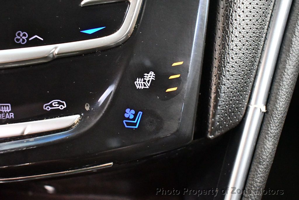 2013 Cadillac XTS Premium photo 42