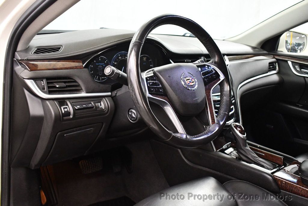 2013 Cadillac XTS Premium photo 5