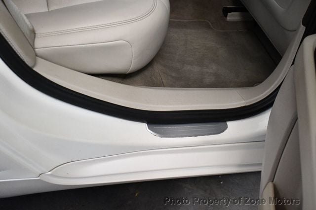 2013 Cadillac XTS 4dr Sedan Premium FWD - 23081187 - 17