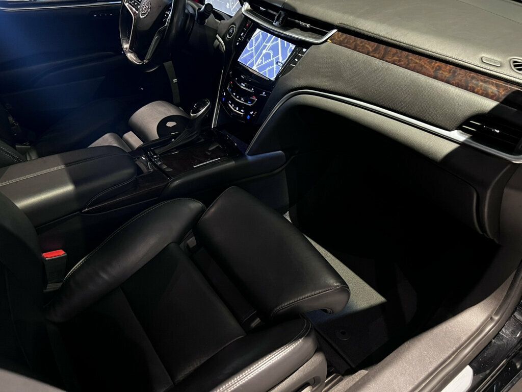 2013 Cadillac XTS PremiumCollection/HeadUpDisplay/Htd&VtdSeats/Sunroof/Bose - 23074651 - 30