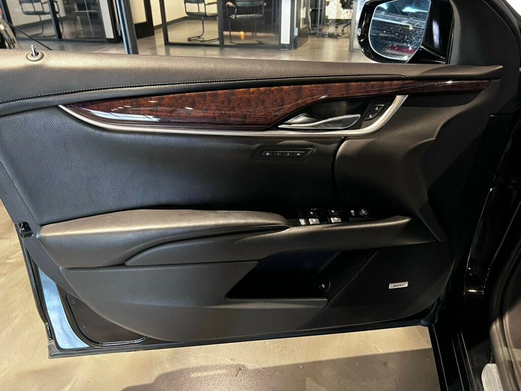 2013 Cadillac XTS Premium Collection, HUD, Heated Cooled seats - 23074651 - 17