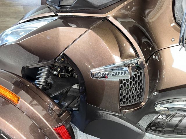 2013 Can-Am Spyder RT SE5 Limited LOW MILES! - 22952080 - 14