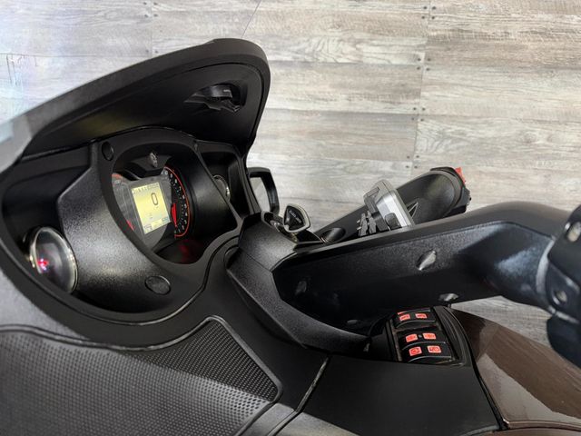 2013 Can-Am Spyder RT SE5 Limited LOW MILES! - 22952080 - 15