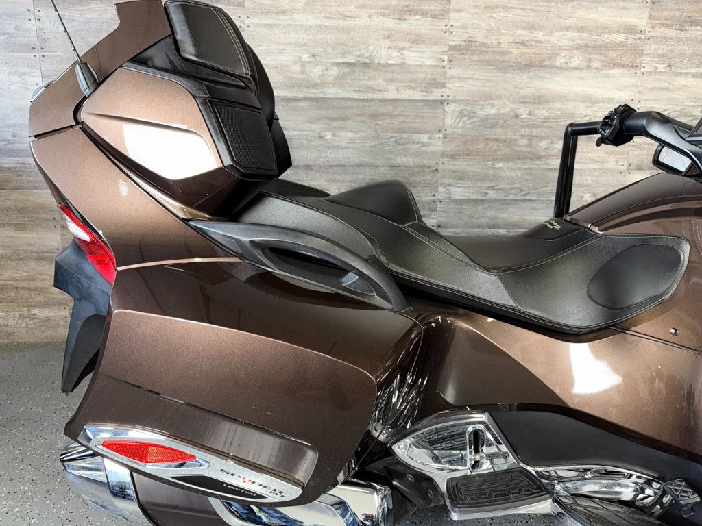 2013 Can-Am Spyder RT SE5 Limited LOW MILES! - 22952080 - 6