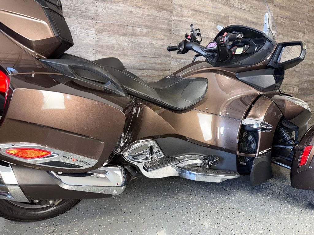 2013 Can-Am Spyder RT SE5 Limited SUPER CLEAN! - 23040702 - 2