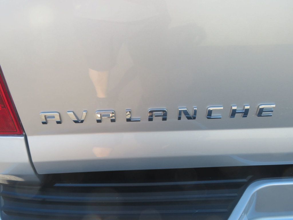 2013 Chevrolet Avalanche 2OWNER AZ TRUCK 4X4 BLACK DIAMOND EDITION LOW MILES  - 22955820 - 13