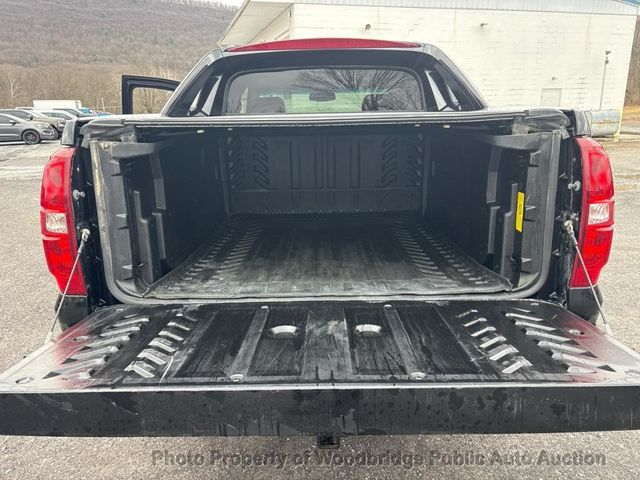 2013 Chevrolet Avalanche 2WD Crew Cab LS - 23003002 - 10