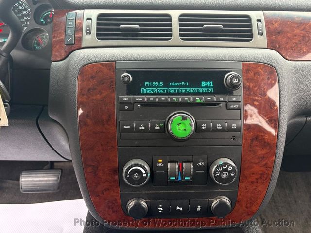 2013 Chevrolet Avalanche 2WD Crew Cab LS - 23003002 - 8