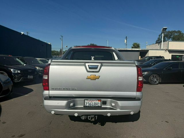 2013 Chevrolet Avalanche 2WD Crew Cab LT - 22972614 - 4