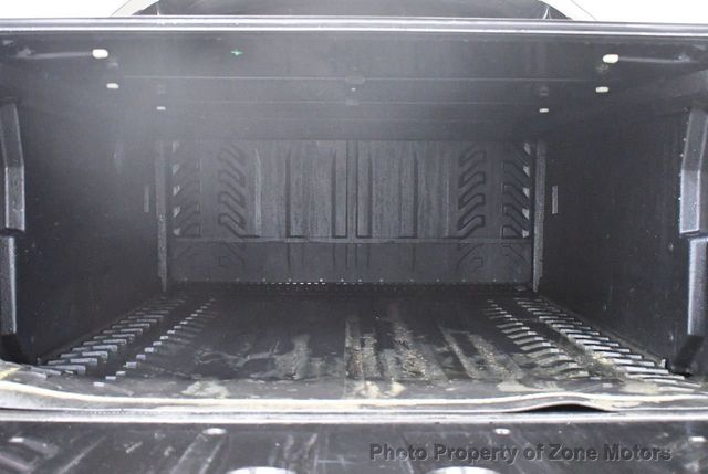 2013 Chevrolet Avalanche 4WD Crew Cab LTZ - 21672383 - 11