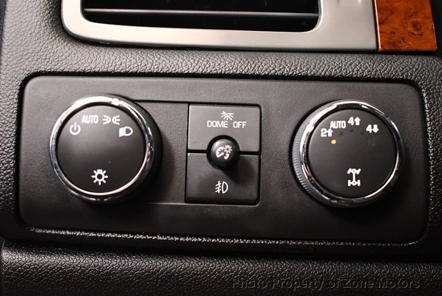 2013 Chevrolet Avalanche 4WD Crew Cab LTZ - 21672383 - 19