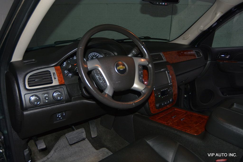 2013 Chevrolet Avalanche 4WD Crew Cab LTZ - 22921309 - 10