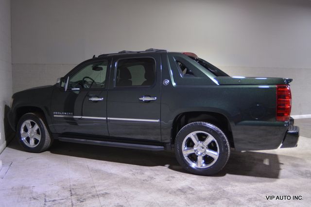 2013 Chevrolet Avalanche 4WD Crew Cab LTZ - 22921309 - 30