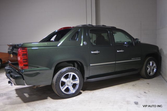 2013 Chevrolet Avalanche 4WD Crew Cab LTZ - 22921309 - 31