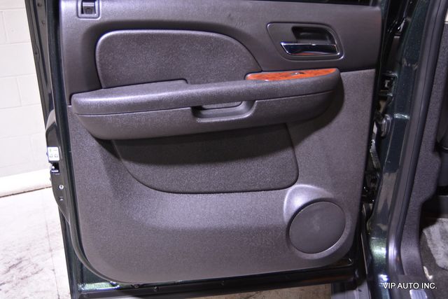 2013 Chevrolet Avalanche 4WD Crew Cab LTZ - 22921309 - 8