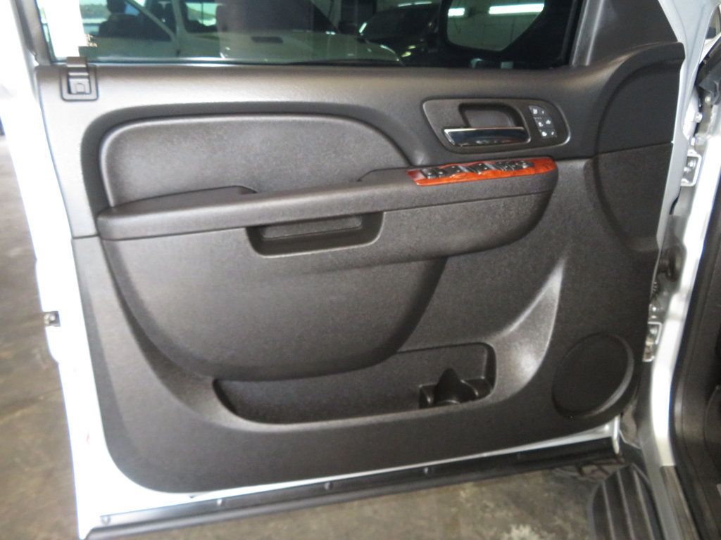 2013 Chevrolet Avalanche LTZ BLACK DIAMOND EDITION 4X4 AVALANCHE LIFTED EXTRA CLEAN  - 22992490 - 16