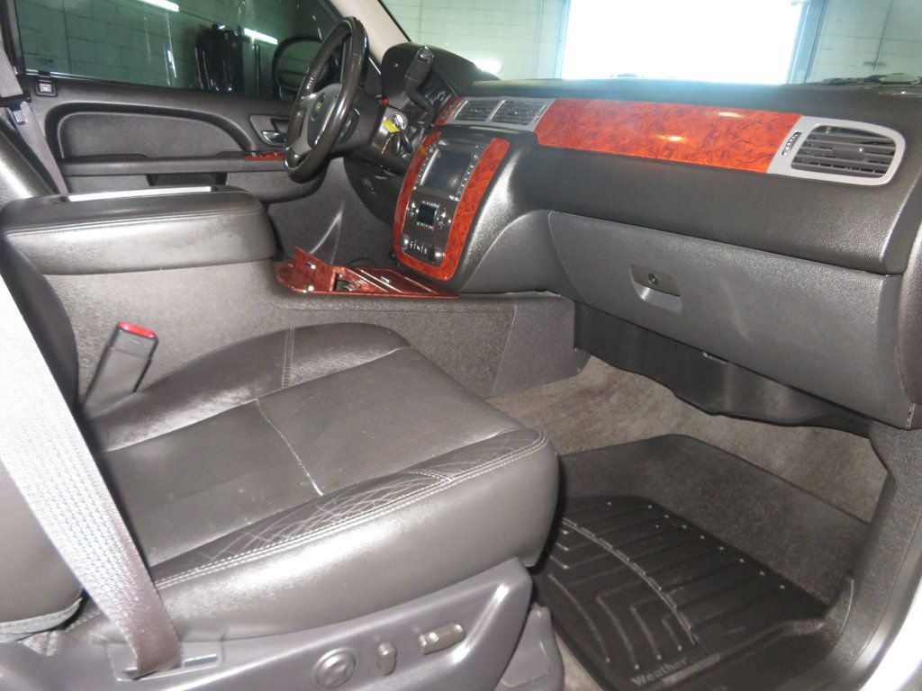 2013 Chevrolet Avalanche LTZ BLACK DIAMOND EDITION 4X4 AVALANCHE LIFTED EXTRA CLEAN  - 22992490 - 34