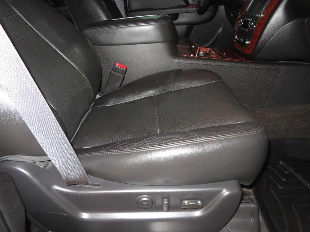 2013 Chevrolet Avalanche LTZ BLACK DIAMOND EDITION 4X4 AVALANCHE LIFTED EXTRA CLEAN  - 22992490 - 35