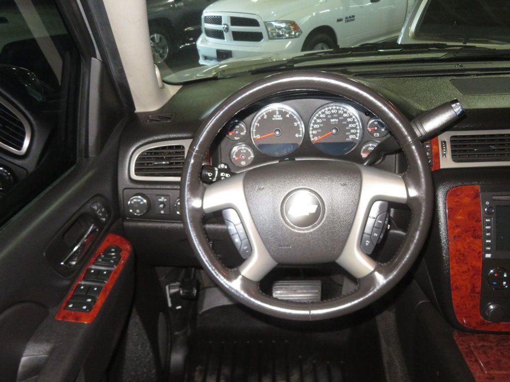 2013 Chevrolet Avalanche LTZ BLACK DIAMOND EDITION 4X4 AVALANCHE LIFTED EXTRA CLEAN  - 22992490 - 38