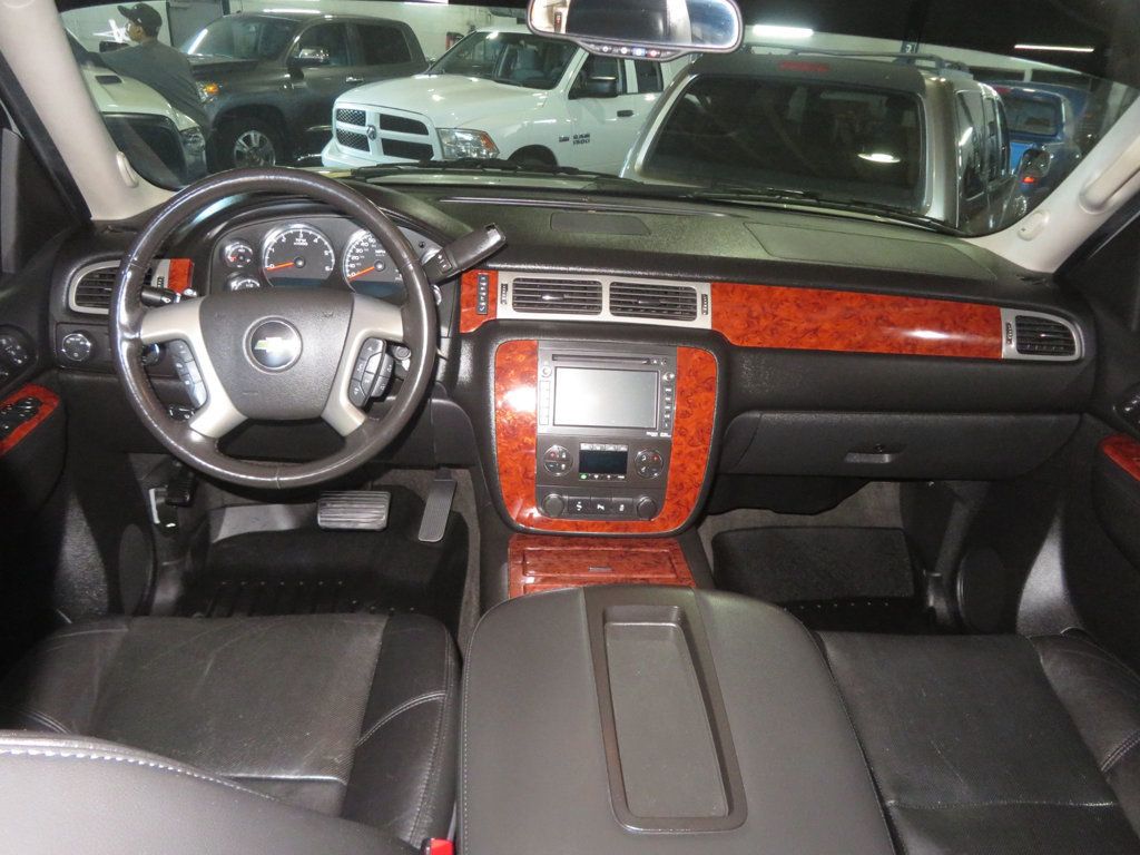 2013 Chevrolet Avalanche LTZ BLACK DIAMOND EDITION 4X4 AVALANCHE LIFTED EXTRA CLEAN  - 22992490 - 41