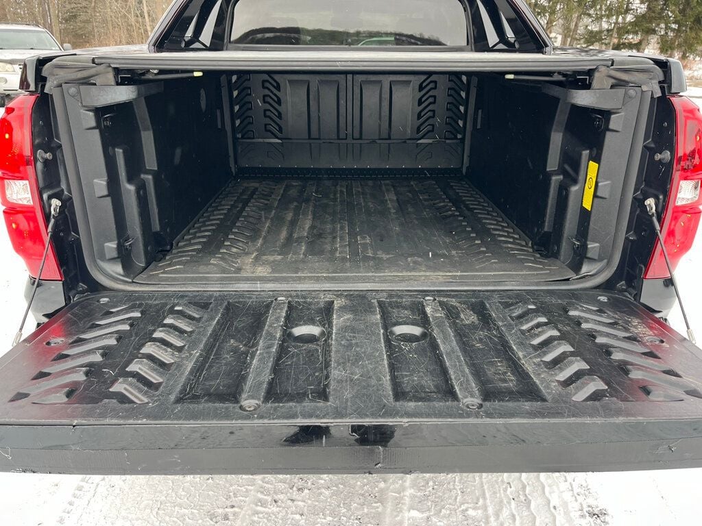 2013 Chevrolet Avalanche Z71 Off-Road Black Diamond - 22950734 - 20