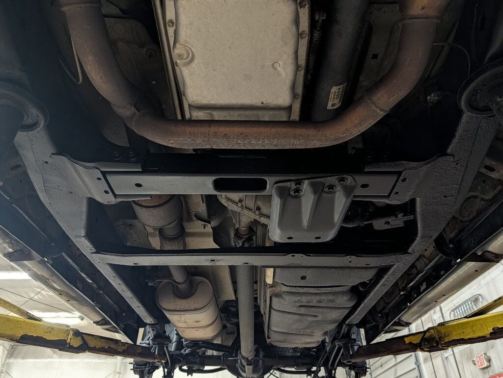 2013 Chevrolet Avalanche Z71 Off-Road Black Diamond - 22950734 - 23