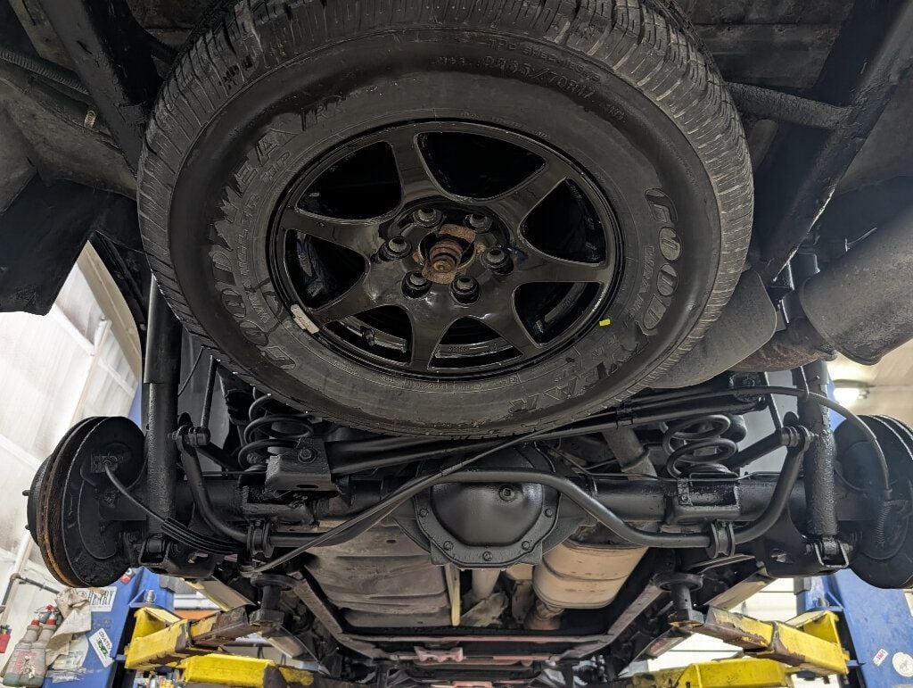 2013 Chevrolet Avalanche Z71 Off-Road Black Diamond - 22950734 - 34