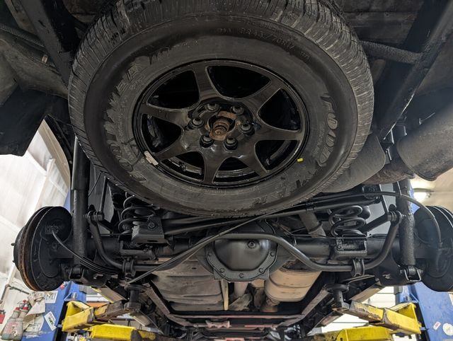 2013 Chevrolet Avalanche Z71 Off-Road Black Diamond - 22950734 - 34