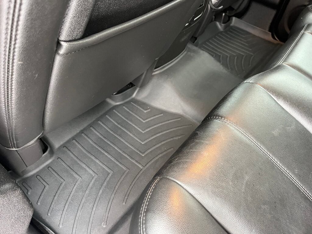 2013 Chevrolet Avalanche Z71 Off-Road Black Diamond - 22950734 - 39