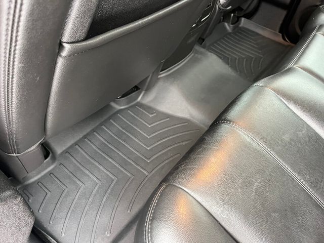 2013 Chevrolet Avalanche Z71 Off-Road Black Diamond - 22950734 - 39